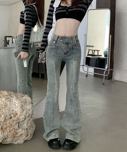Miniministore(ミニミニストア)の「セミフレアデニムパンツ ヴィンテージ風(デニムパンツ・レディース・ブルー・M/L/XL)」の4枚目の写真