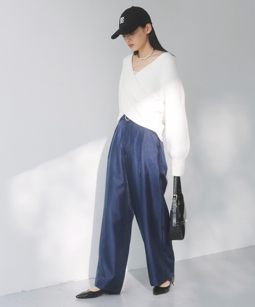 VIS（ビス）の「【洗える】シャイニーワンタックワイドパンツ（その他パンツ・レディース・ネイビー/ダークブラウン・SS/S/M）」の8枚目の写真