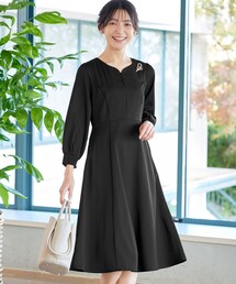 ハートネックくるみ釦ワンピース