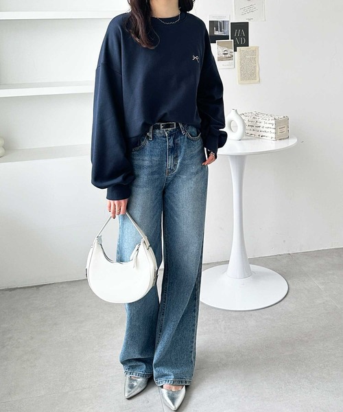 GeeRA(ジーラ)の「春 コーデにぴったり。ハート&リボン刺繍ショートボリューム裏毛スウェット(スウェット・レディース・オートミール/ネイビー・LARGE/X-LARGE/MEDIUM)」の8枚目の写真