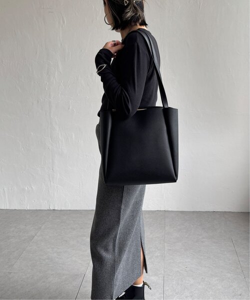 LBC(エルビーシー)の「合皮ミドルトートバッグ(トートバッグ・レディース・ベージュ/ライトグレー/ブラック/グレイッシュベージュ・FREE)」の18枚目の写真