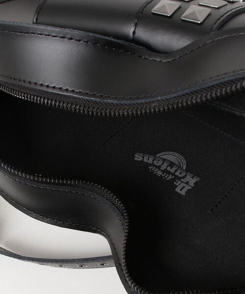 Dr. Martens（ドクターマーチン）の「Dr. Martens/ドクターマーチン ハート バックパック 40756001（バックパック/リュック・レディース・ブラック・FREE）」の3枚目の写真