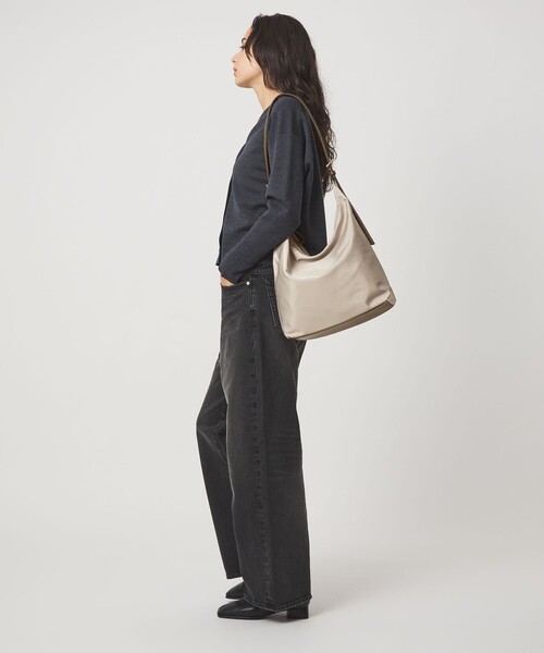 green label relaxing(グリーンレーベルリラクシング)の「ダブルバックル 2WAYショルダーバッグ -はっ水-(ショルダーバッグ・レディース・ブラック/ネイビー/モカ・FREE)」の5枚目の写真