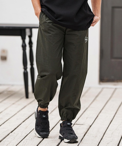 felkod(フィルコッド)の「mp13322- Cotton Nylon Track Pants トラックパンツ(その他パンツ・メンズ・ブラック/ダークオリーブ・XL/L/M/S)」の3枚目の写真