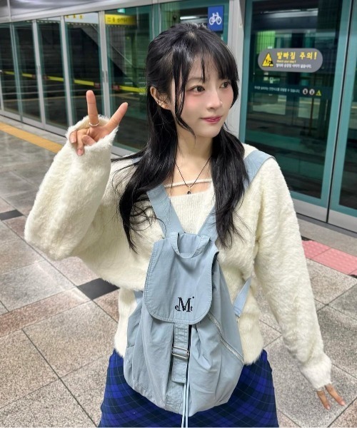 MUCENT（ムセント）の「【日本未発売/WEB限定】MUCENT(ムセント)/軽量 ミニ ドローコード ドローストリング ナップザック リュック バックパック/MUTE MINI BACK PACK（バックパック/リュック・レディース・ブラック/ブルー/ベージュ/カーキ・FREE）」の12枚目の写真