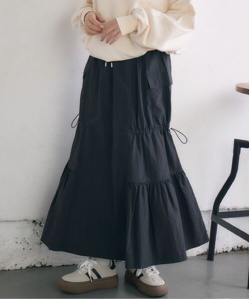 RETRO GIRL（レトロガール）の「ドロストナイロンSK（スカート・レディース・ブラック/オフホワイト/ベージュ・FREE）」の3枚目の写真