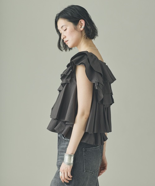 Curensology（カレンソロジー）の「Curensology(カレンソロジー)/ポプリンラッフルブラウス（シャツ/ブラウス・レディース・ホワイト/チャコールグレー/クリーム・FREE）」の11枚目の写真