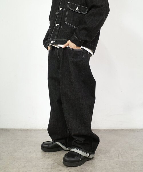 Sourcream(サワークリーム)の「【Sourcream/サワークリーム】ブラックデニムパンツ / 日本製(デニムパンツ・レディース・ブラック・FREE)」の1枚目の写真