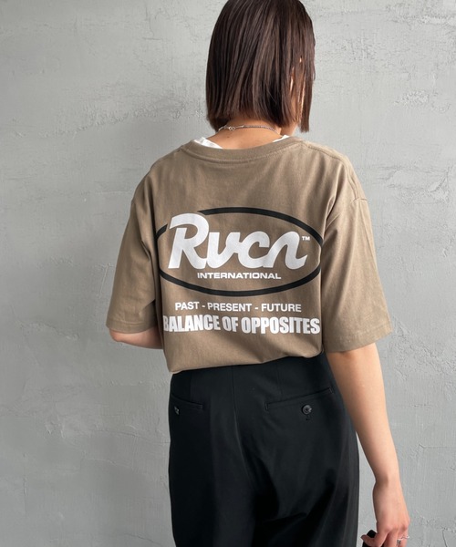 RVCA（ルーカ）の「[RVCA/ルーカ] RANCH SCRIPT バックプリント ショートスリーブTシャツ（Tシャツ/カットソー・レディース・ブラック/カーキ/ホワイト・M/L/XL）」の6枚目の写真