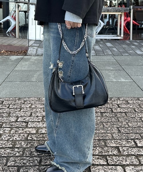 ADAMASTE（アダマスト）の「【ADAMASTE SELECT】buckle belt 2way shoulder bag - バックルベルト2wayショルダーバッグ（ショルダーバッグ・メンズ・ブラック/シルバー/ブラウン・FREE）」の11枚目の写真