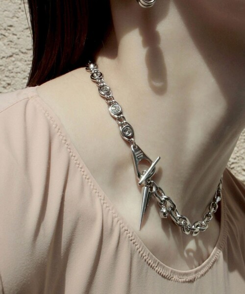 Soierie（ソワリー）の「＜Soierie＞Dark Metal ネックレス（ネックレス・レディース・シルバー・FREE）」の2枚目の写真
