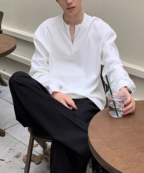 NOWLE(ノウル)の「【NOWLE】リラックスフィット キーネック プルオーバー ロンT(Tシャツ/カットソー・メンズ・ホワイト/ブラック・SMALL/MEDIUM/LARGE/X-LARGE)」の6枚目の写真