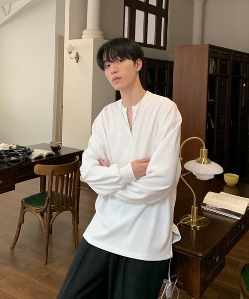 NOWLE(ノウル)の「【NOWLE】リラックスフィット キーネック プルオーバー ロンT(Tシャツ/カットソー・メンズ・ホワイト/ブラック・SMALL/MEDIUM/LARGE/X-LARGE)」の12枚目の写真