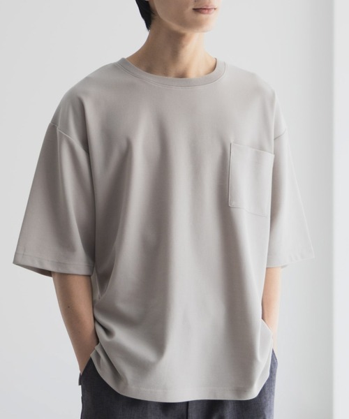 NAVY(ネイビー)の「【新色追加/10色展開】着心地のよい冷感DRY オーバーサイズTシャツ ユニセックス(Tシャツ/カットソー・メンズ・レッド/オフホワイト/グリーン/ベージュ/ネイビー/ブラック/ライトグレー/マスタード/ブラウン/ライトパープル・S/M/L/XL)」の5枚目の写真