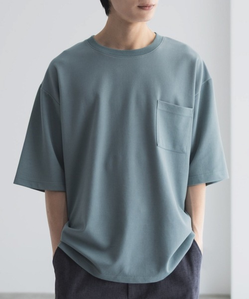 NAVY(ネイビー)の「【新色追加/10色展開】着心地のよい冷感DRY オーバーサイズTシャツ ユニセックス(Tシャツ/カットソー・メンズ・レッド/オフホワイト/グリーン/ベージュ/ネイビー/ブラック/ライトグレー/マスタード/ブラウン/ライトパープル・S/M/L/XL)」の6枚目の写真