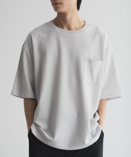 NAVY(ネイビー)の「【新色追加/10色展開】着心地のよい冷感DRY オーバーサイズTシャツ ユニセックス(Tシャツ/カットソー・メンズ・レッド/オフホワイト/グリーン/ベージュ/ネイビー/ブラック/ライトグレー/マスタード/ブラウン/ライトパープル・S/M/L/XL)」の1枚目の写真