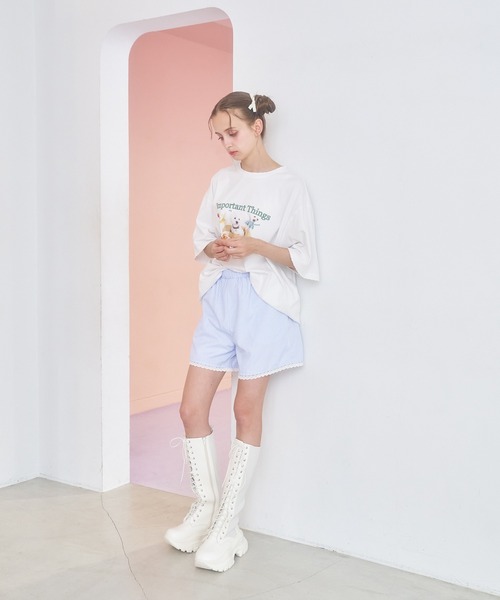 Poika(ポイカ)の「ストライプレース刺繍ショートパンツ(その他パンツ・レディース・ブルー/サックスブルー・SMALL/MEDIUM)」の12枚目の写真
