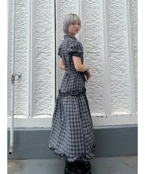 jouetie（ジュエティ）の「ヘムフリルチェックロングシャツワンピース（ワンピース・レディース・レッド/グレー/ブラック・MEDIUM）」の13枚目の写真