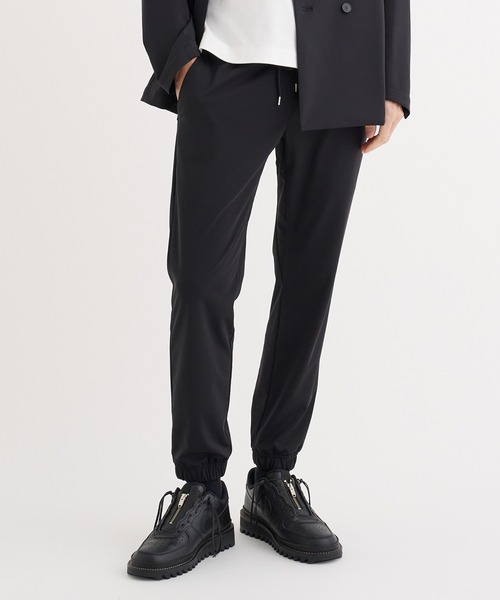 THE TOKYO（ザトウキョウ）の「【THE TOKYO/ザトウキョウ】Light Matte Stretch Jersey Jogger Pants（その他パンツ・メンズ・ブラック/ダークグリーン・44/46/48）」の2枚目の写真