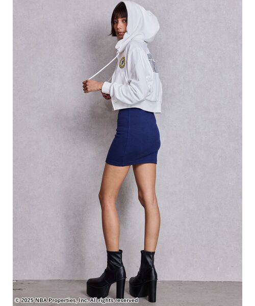 NBA(エヌビーエー)の「NBA STONEスウェットショートパーカー(パーカー・レディース・チャコールグレー/オフホワイト/ライトグレー・FREE)」の19枚目の写真