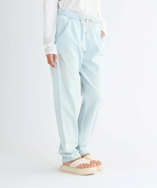 ROXY(ロキシー)の「SLOW SWELL REGULAR/ロキシーウエストゴムライトデニム(デニムパンツ・レディース・ブルー・MEDIUM/X-SMALL/SMALL)」の9枚目の写真