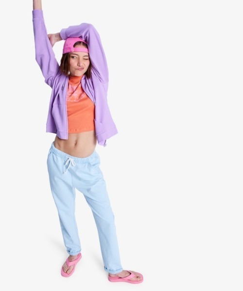 ROXY(ロキシー)の「SLOW SWELL REGULAR/ロキシーウエストゴムライトデニム(デニムパンツ・レディース・ブルー・MEDIUM/X-SMALL/SMALL)」の14枚目の写真