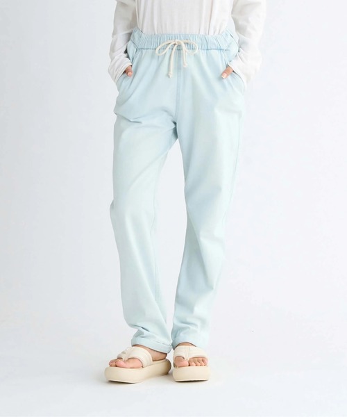 ROXY(ロキシー)の「SLOW SWELL REGULAR/ロキシーウエストゴムライトデニム(デニムパンツ・レディース・ブルー・MEDIUM/X-SMALL/SMALL)」の11枚目の写真