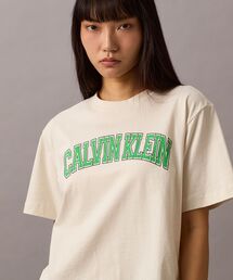 ロゴプリント クルーネックTシャツ