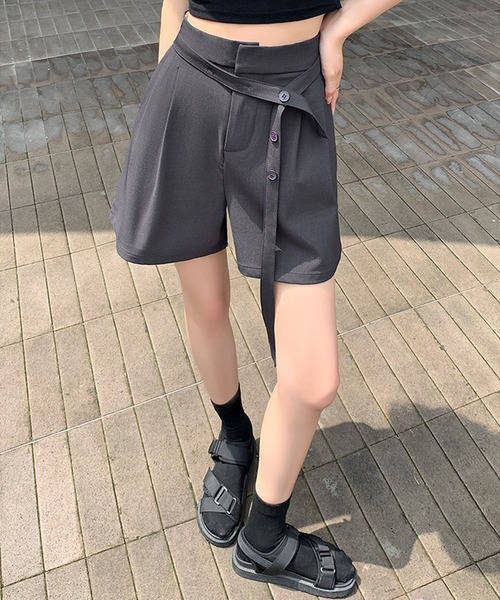 aimoha(アイモハ)の「ボタンリボンベルト付き タックショートパンツ(その他パンツ・レディース・ブラック/ライトベージュ/ダークグレー・LARGE/MEDIUM/SMALL)」の16枚目の写真