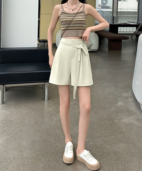 aimoha(アイモハ)の「ボタンリボンベルト付き タックショートパンツ(その他パンツ・レディース・ブラック/ライトベージュ/ダークグレー・LARGE/MEDIUM/SMALL)」の21枚目の写真