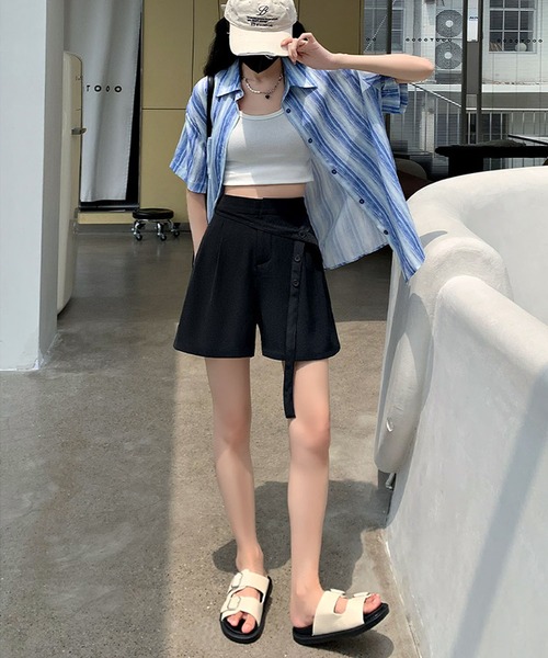 aimoha(アイモハ)の「ボタンリボンベルト付き タックショートパンツ(その他パンツ・レディース・ブラック/ライトベージュ/ダークグレー・LARGE/MEDIUM/SMALL)」の7枚目の写真