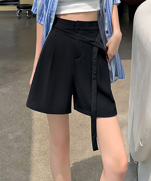 aimoha(アイモハ)の「ボタンリボンベルト付き タックショートパンツ(その他パンツ・レディース・ブラック/ライトベージュ/ダークグレー・LARGE/MEDIUM/SMALL)」の9枚目の写真