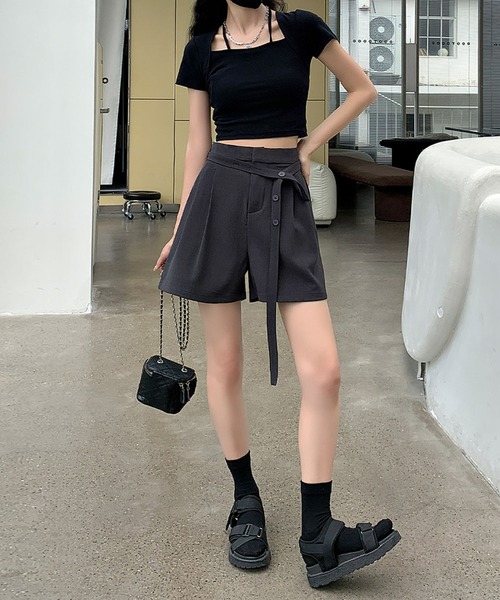 aimoha(アイモハ)の「ボタンリボンベルト付き タックショートパンツ(その他パンツ・レディース・ブラック/ライトベージュ/ダークグレー・LARGE/MEDIUM/SMALL)」の13枚目の写真