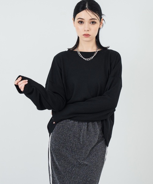 ANAP(アナップ)の「クルーネック ワッフル ロングスリーブ Tシャツ 長袖(Tシャツ/カットソー・レディース・レッド/ブラック/ホワイト・FREE)」の1枚目の写真
