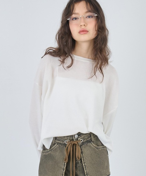 ANAP(アナップ)の「クルーネック ワッフル ロングスリーブ Tシャツ 長袖(Tシャツ/カットソー・レディース・レッド/ブラック/ホワイト・FREE)」の4枚目の写真