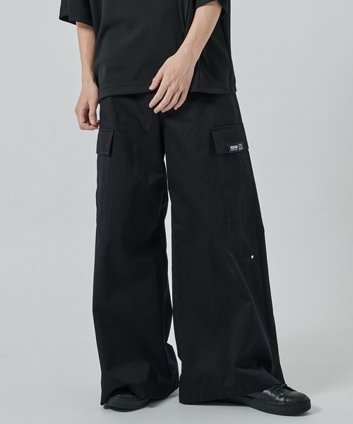 SHAREEF(シャリーフ)の「BAGGY CARGO PANTS(その他パンツ・メンズ・ブラック/ライトグレー・2/1)」の2枚目の写真