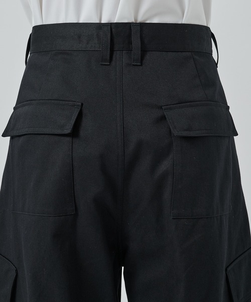 SHAREEF(シャリーフ)の「BAGGY CARGO PANTS(その他パンツ・メンズ・ブラック/ライトグレー・2/1)」の15枚目の写真