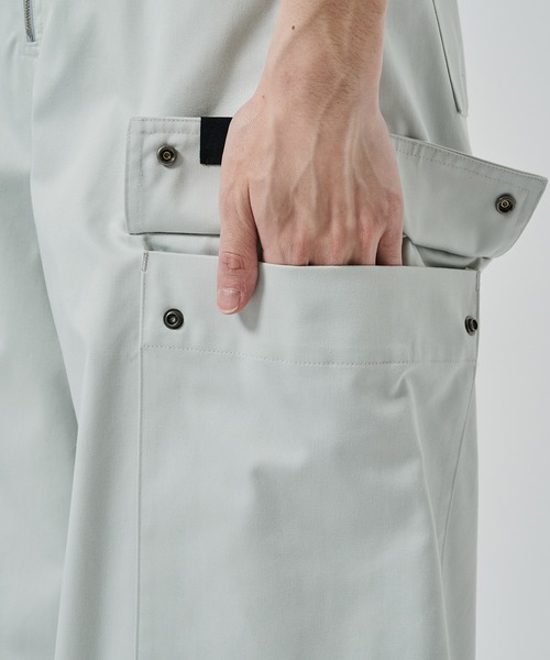 SHAREEF(シャリーフ)の「BAGGY CARGO PANTS(その他パンツ・メンズ・ブラック/ライトグレー・2/1)」の21枚目の写真