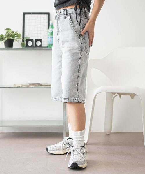 WEGO(ウィゴー)の「WEGO/ロゴスタッズハーフパンツ(デニムパンツ・レディース・グレー/コバルトブルー・SMALL/MEDIUM)」の12枚目の写真