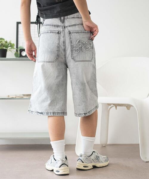 WEGO(ウィゴー)の「WEGO/ロゴスタッズハーフパンツ(デニムパンツ・レディース・グレー/コバルトブルー・SMALL/MEDIUM)」の13枚目の写真