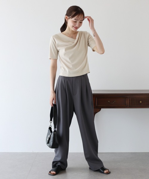 BLUEEAST（ブルーイースト）の「ドレープネックリブTシャツ（Tシャツ/カットソー・レディース・ブラック/ベージュ/ピンク/ブルー/ボルドー/ブラウン・MEDIUM）」の12枚目の写真