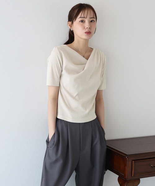 BLUEEAST（ブルーイースト）の「ドレープネックリブTシャツ（Tシャツ/カットソー・レディース・ブラック/ベージュ/ピンク/ブルー/ボルドー/ブラウン・MEDIUM）」の7枚目の写真