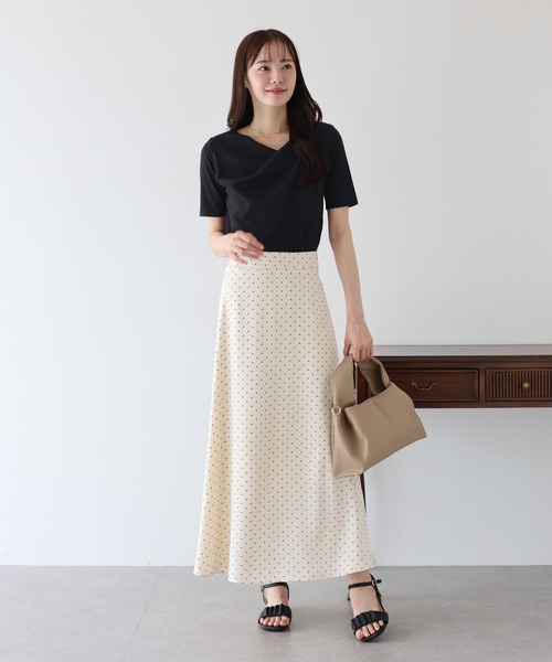 BLUEEAST（ブルーイースト）の「ドレープネックリブTシャツ（Tシャツ/カットソー・レディース・ブラック/ベージュ/ピンク/ブルー/ボルドー/ブラウン・MEDIUM）」の19枚目の写真