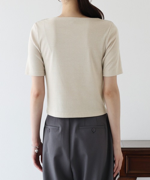 BLUEEAST（ブルーイースト）の「ドレープネックリブTシャツ（Tシャツ/カットソー・レディース・ブラック/ベージュ/ピンク/ブルー/ボルドー/ブラウン・MEDIUM）」の22枚目の写真