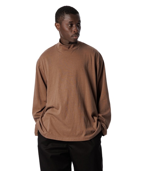 Sandinista（サンディニスタ）の「American Cotton Turtleneck L-S Tee / アメリカンコットン後染めタートルネック長袖Tシャツ（Tシャツ/カットソー・メンズ・ブラウン/ホワイト/ブラック系その他/チャコール・LARGE/MEDIUM/SMALL）」の4枚目の写真