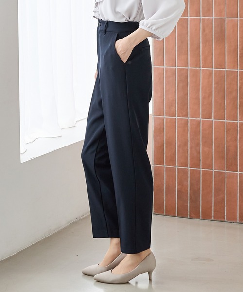 Honeys(ハニーズ)の「【ストレッチ・マシンウォッシャブル・イージーケア】センタープレスパンツ(股下63cm)(スラックス・レディース・ネイビー/ヘザーチャコール/ブラック/ダークベージュ・S/M/LL/L/3L)」の15枚目の写真