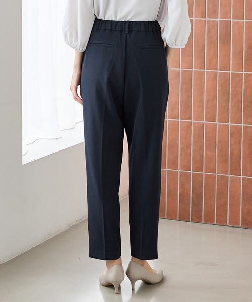 Honeys(ハニーズ)の「【ストレッチ・マシンウォッシャブル・イージーケア】センタープレスパンツ(股下63cm)(スラックス・レディース・ネイビー/ヘザーチャコール/ブラック/ダークベージュ・S/M/LL/L/3L)」の16枚目の写真