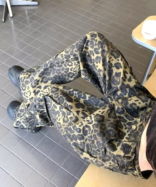 CANVAS+(キャンバスプラス)の「【CANVAS+】レオパード柄カーゴパンツ(カーゴパンツ・レディース・ブラウン・L/M/S/LL)」の19枚目の写真