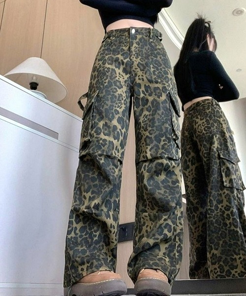 CANVAS+(キャンバスプラス)の「【CANVAS+】レオパード柄カーゴパンツ(カーゴパンツ・レディース・ブラウン・L/M/S/LL)」の18枚目の写真