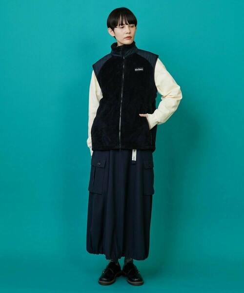 FRAPBOIS(フラボア)の「FRAPBOIS×WILD THINGS シャギーフリースベスト(ベスト・レディース・グレー/ブラック・1/2)」の19枚目の写真